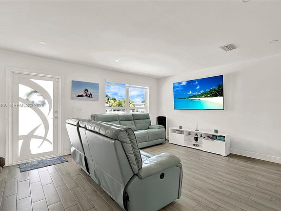 4th image of 12825 SW 263rd Ter