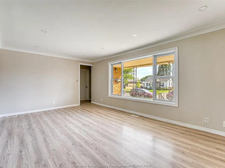1243 Westcott Rd — Photo 7