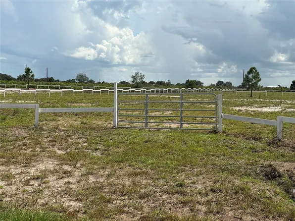 20380 NW 250th St, Okeechobee, FL 34972