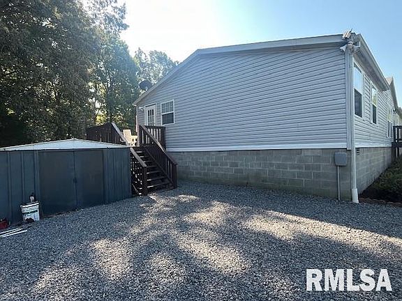 3rd image of 3106 N Stewart Dr