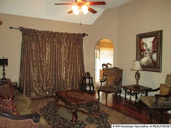 4th image of 4765 Rosewood Cv