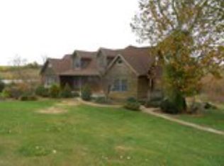 243 W Maple Leaf Rd, Maysville, KY 41056