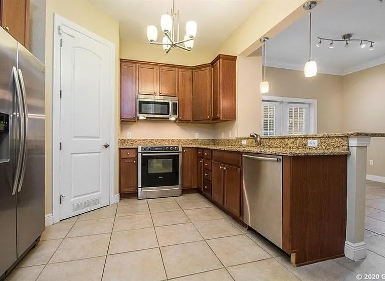 230 SW 2nd Ave #312 — Photo 8