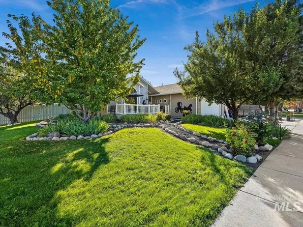 480 Carriage Ln, Twin Falls, ID 83301
