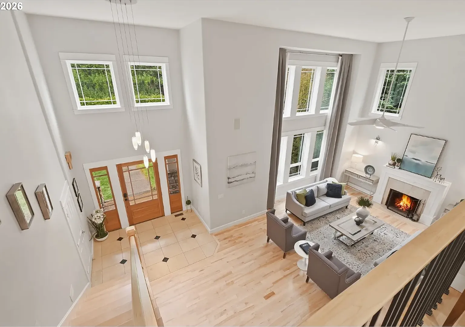 Stunning Luxury Home Tucked Away on a Dead-end Street in Coveted Garden Home! — Photo 4