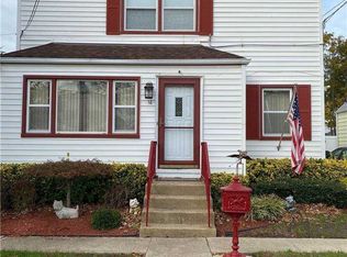 16 Elbert Pl, East Rockaway, NY 11518