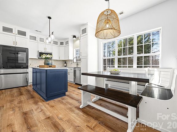 5th image of 123 Nims Spring Dr