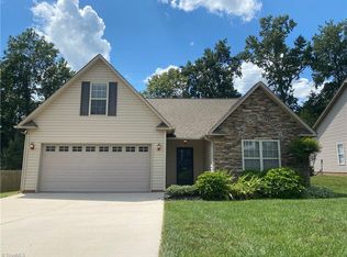 206 Brooks Edge Dr, Winston Salem, NC 27107