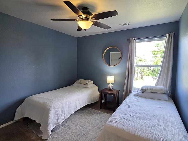 907 SW River Rock St — Photo 11