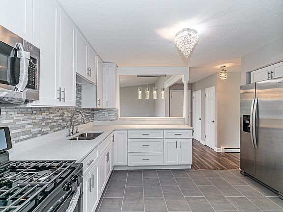 5th image of 9968 W Michigan Blvd