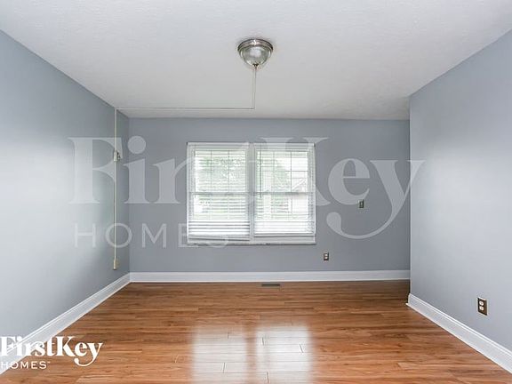 5th image of 4405 Hidden St