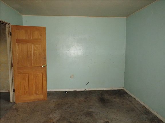2nd image of 424 Ohio Ave