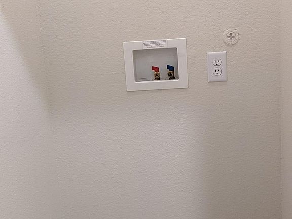 3rd image of 4200 Alyssum Ln #2
