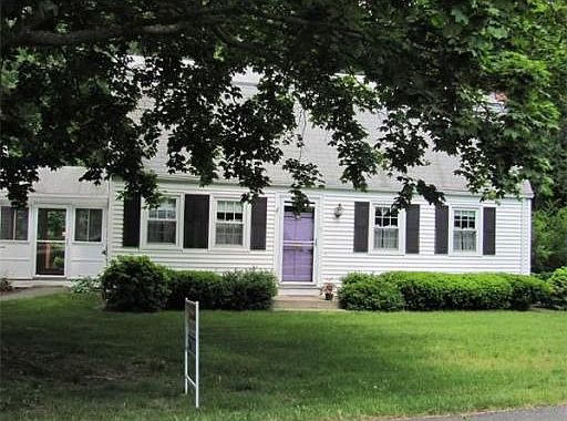 1st image of 5 Carolyn Dr