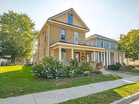 2nd image of 94 Woodstock St N
