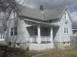 102 N Walnut St, Englewood, OH 45322