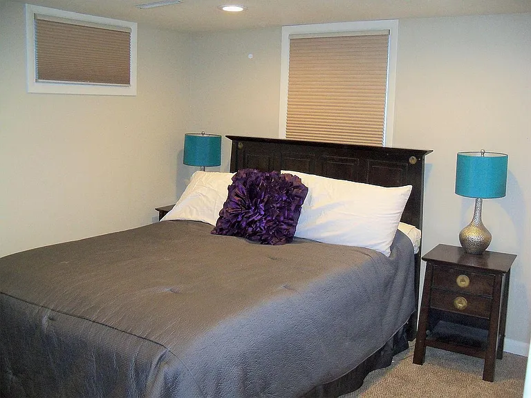 107 S Crestwood Dr — Photo 15
