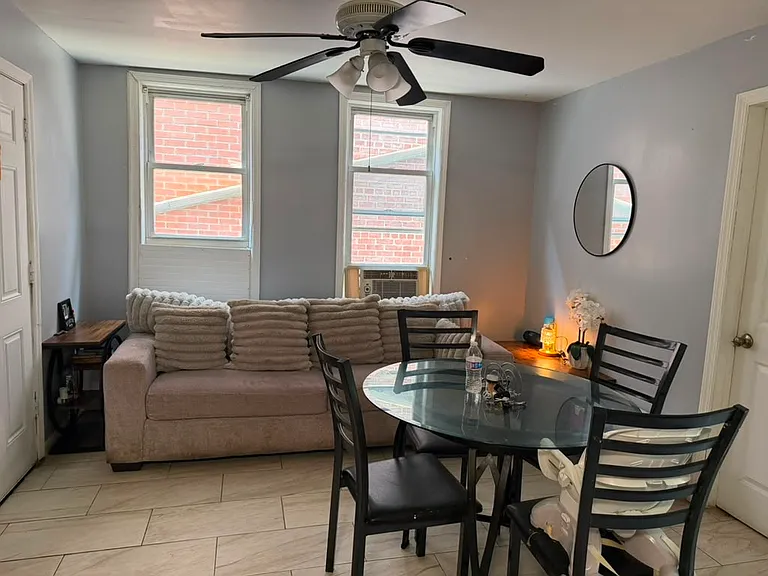 14 Getty Ave — Photo 1