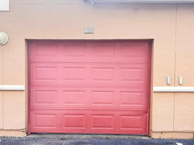 610 Fairway Dr #207 — Photo 15