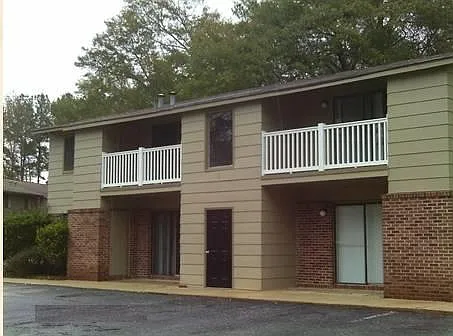 Cooper Cove Apartments — Photo 1