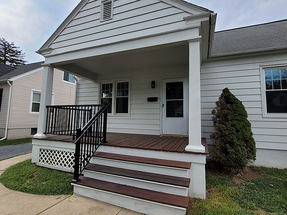 4th image of 232 E Ferdinand St
