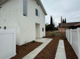 22417 Strathern St, Canoga Park, CA 91304