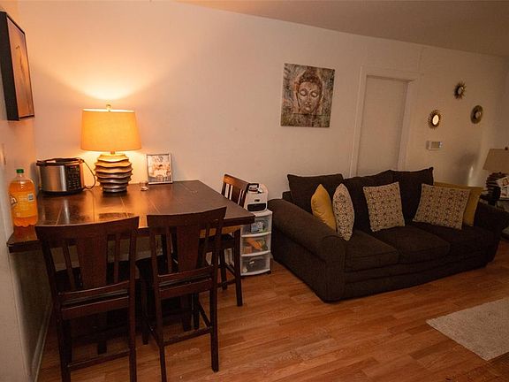 closer view of dining