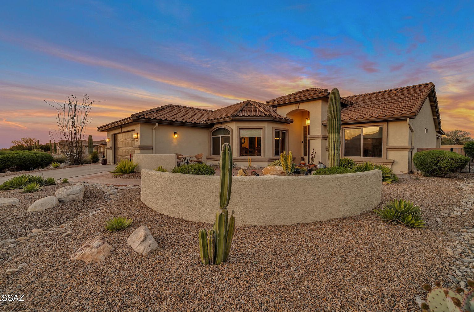 2575 E Glen Canyon Rd, Green Valley, AZ 85614 | Zillow