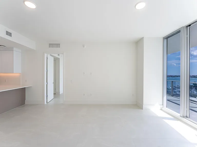 220 Lake Shore Dr #1011 — Photo 12