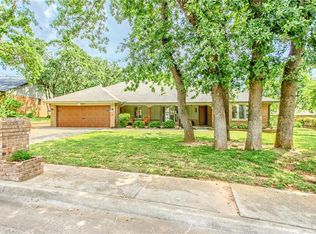 1200 Pine Oak Dr, Edmond, OK 73034
