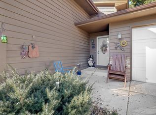 31590 Frontier Ave, Stacy, MN 55079