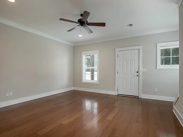 917 Homewood Dr #1 — Photo 5
