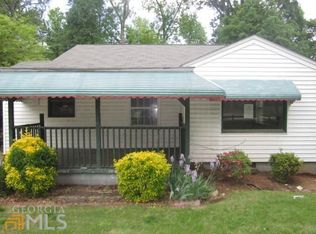 5059 Dixie Lake Rd, Union City, GA 30291