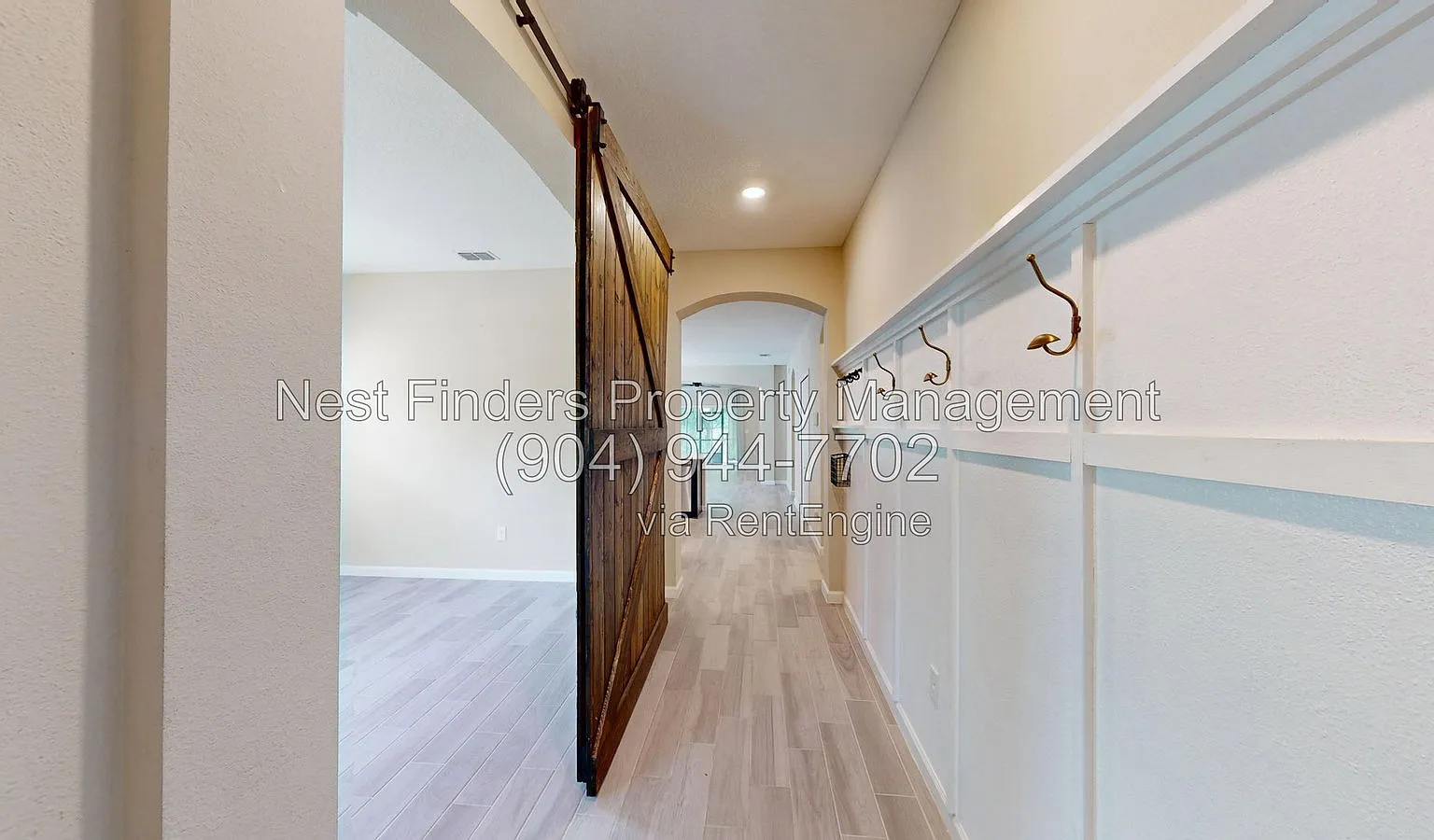 3 bed, 2.0 bath, 2064 sqft, $2,400 — Photo 3
