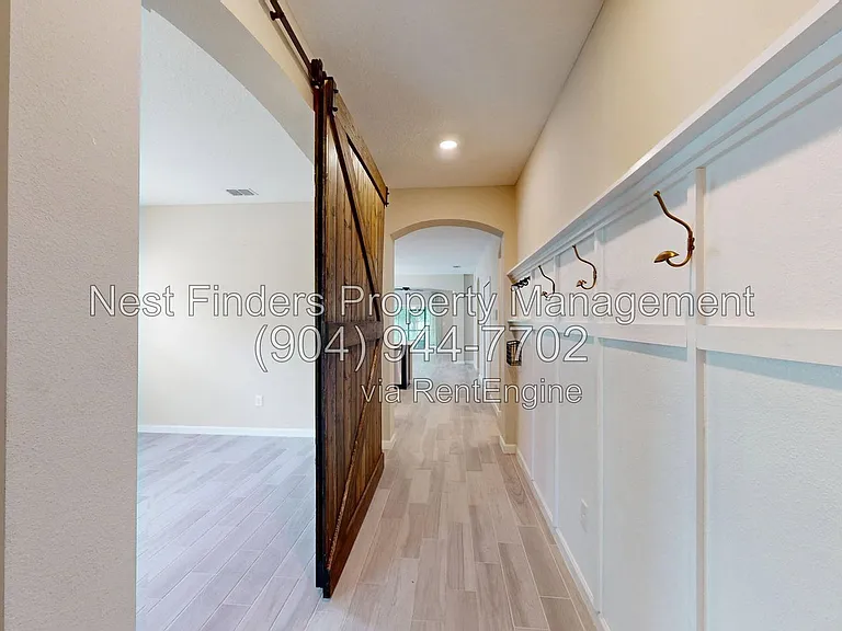 9084 Westwick Ln — Photo 3