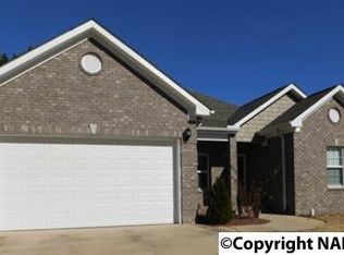 902 Tracey Ln, Decatur, AL 35601