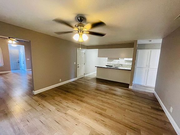 3rd image of 5403 E Knoll Dr