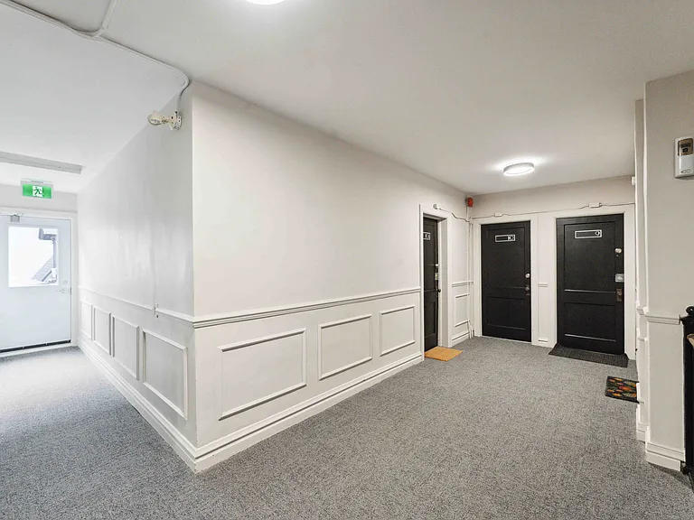 325 Cooper St — Photo 17