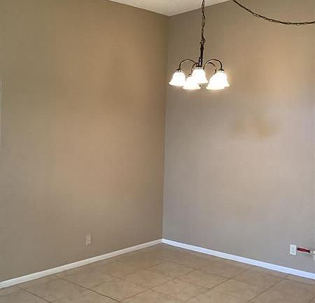 5th image of 209 Foxtail Dr APT F3