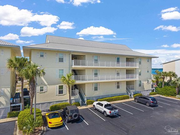 3rd image of 8496 Gulf Blvd #413