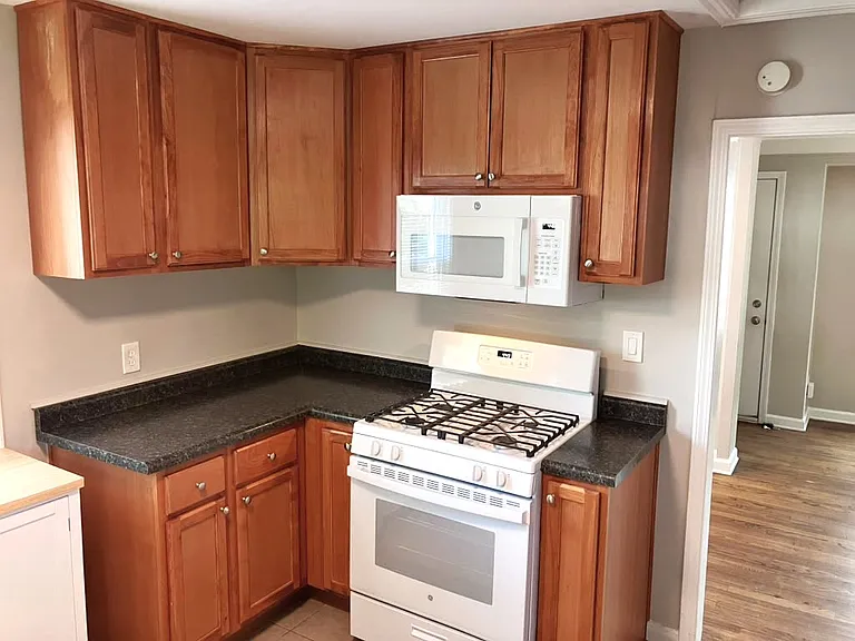 2034 Martin Rd — Photo 11
