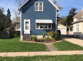 328 Wabash St, Elgin, IL 60123