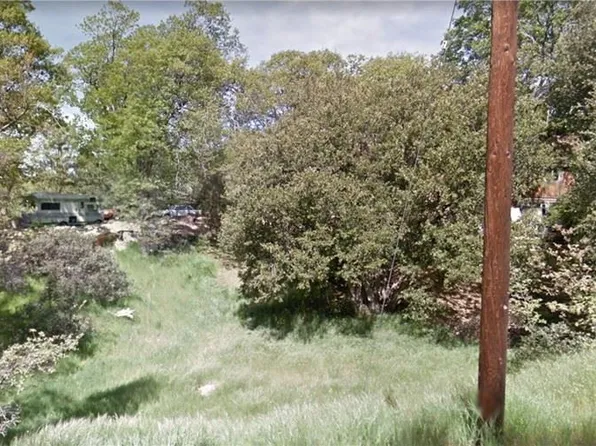 200 Glen Avon Dr, Cedar Glen, CA 92321