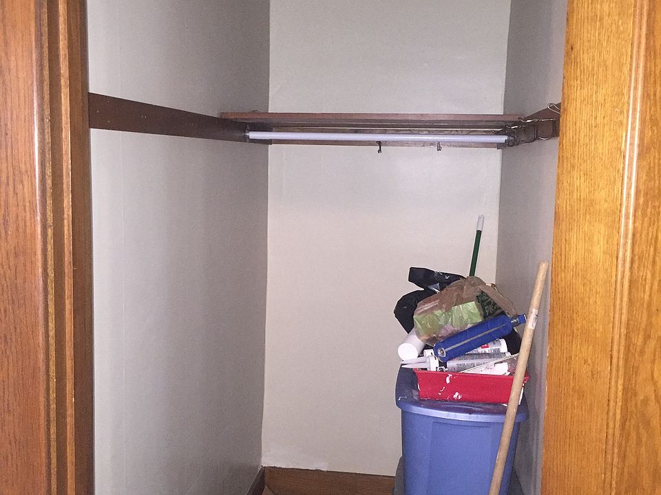 Large walk in closets 3x10