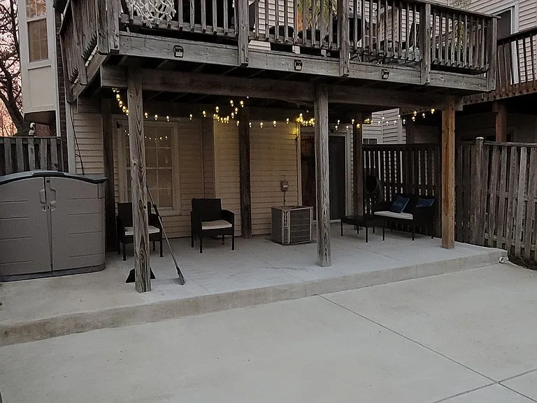 15646 Ensleigh Ln — Photo 28