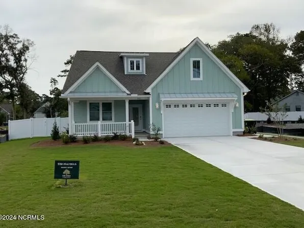461 Raven Glen Drive, Southport, NC 28461