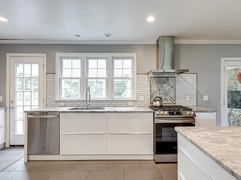 35 Fox Run — Photo 10