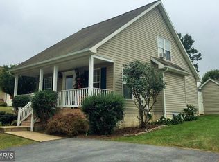 207 Sentry Ln, Martinsburg, WV 25401