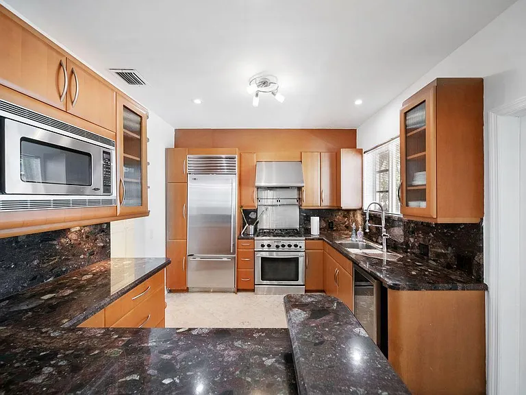 9572 Abbott Ave — Photo 24