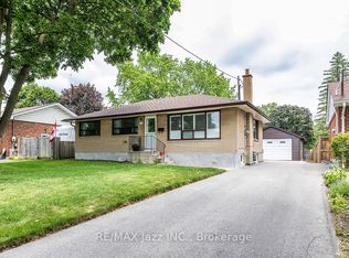 571 Finucane St, Oshawa, ON L1J 5L5